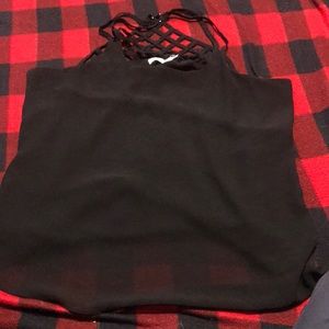 Black razorback tank top